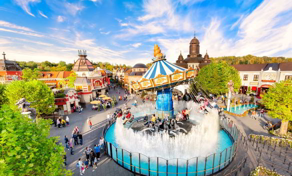 Phantasialand Eingang Berlin von oben. Bildquelle: Phantasialand